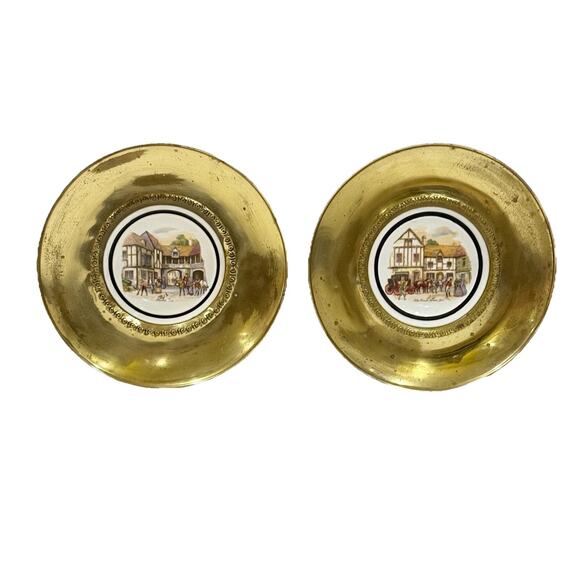 Unbranded Other - Pair Of Round Brass Frame with bone china plates Stirrup House Coach 7.5" t17